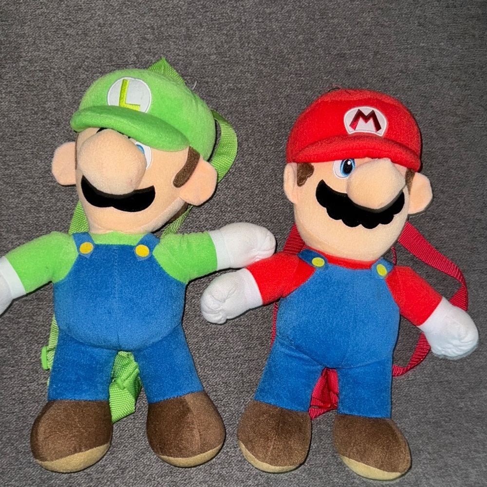 Super Mario and Luigi Plush Backpack Set - Picture 5 of 6